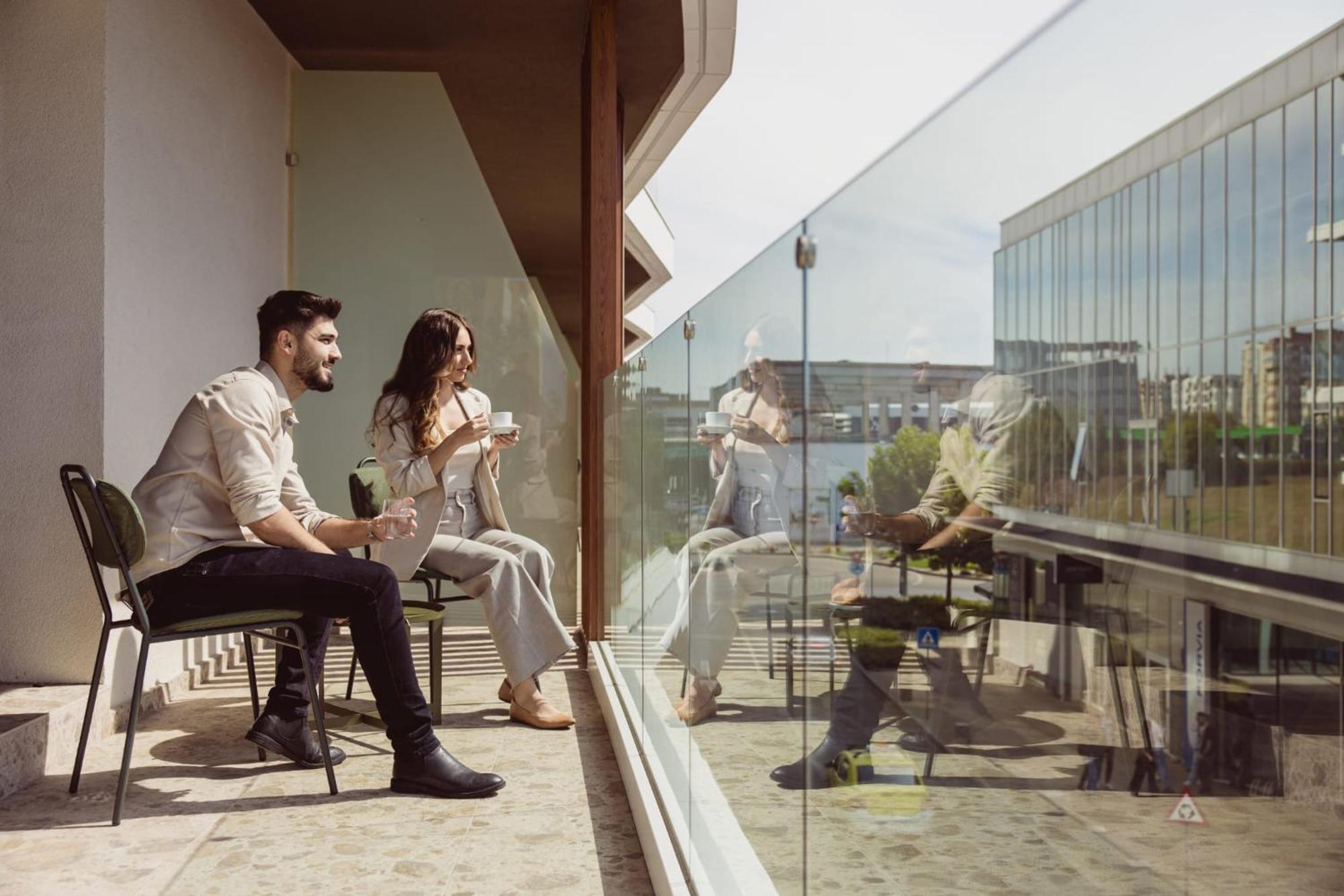 Aparthotel Craiova Exterior photo