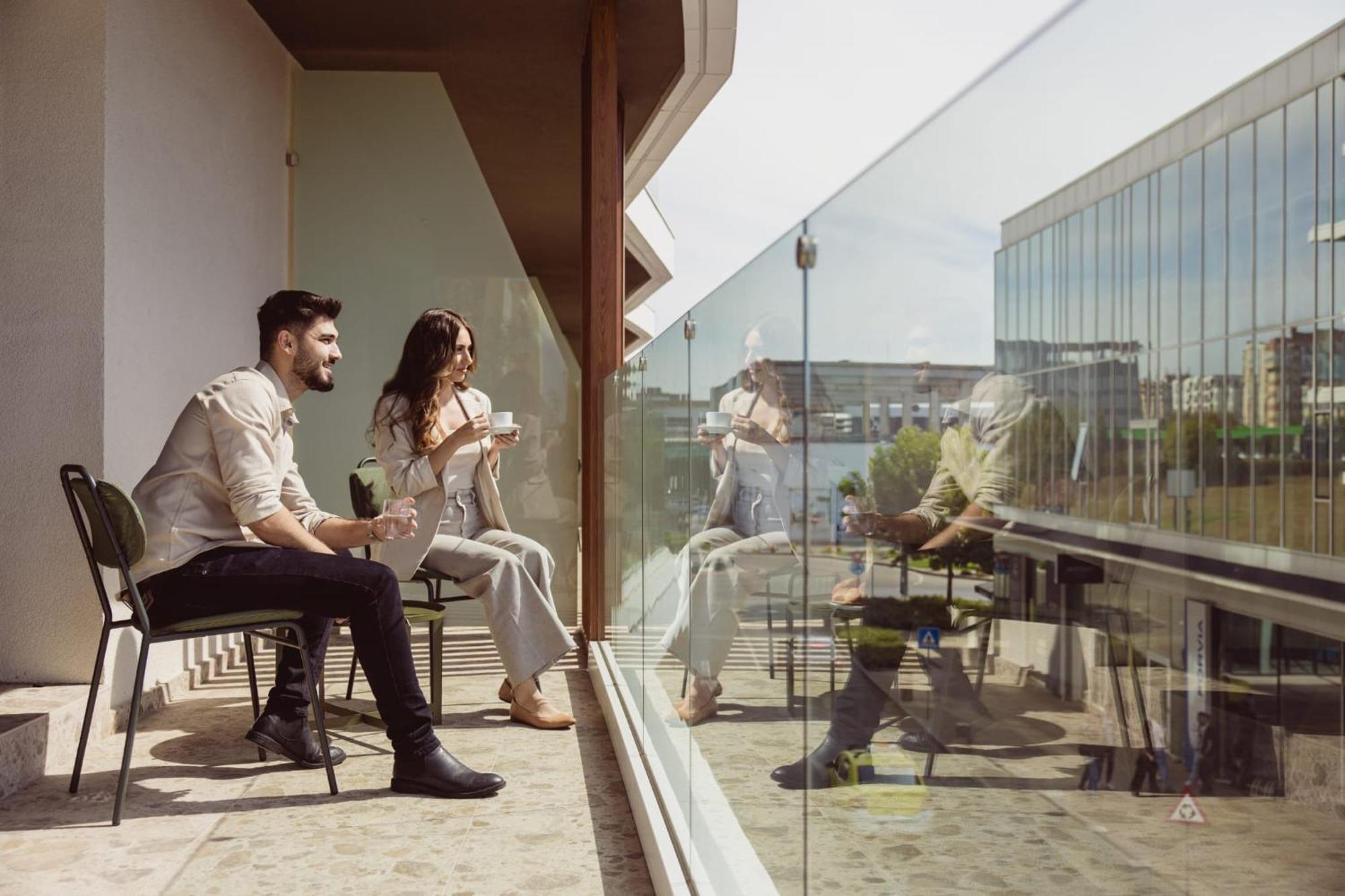 Aparthotel Craiova Exterior photo